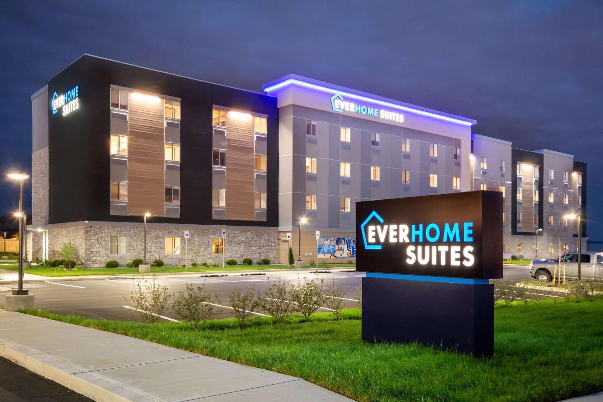 Everhome Suites Lexington - Horse Park Esterno foto