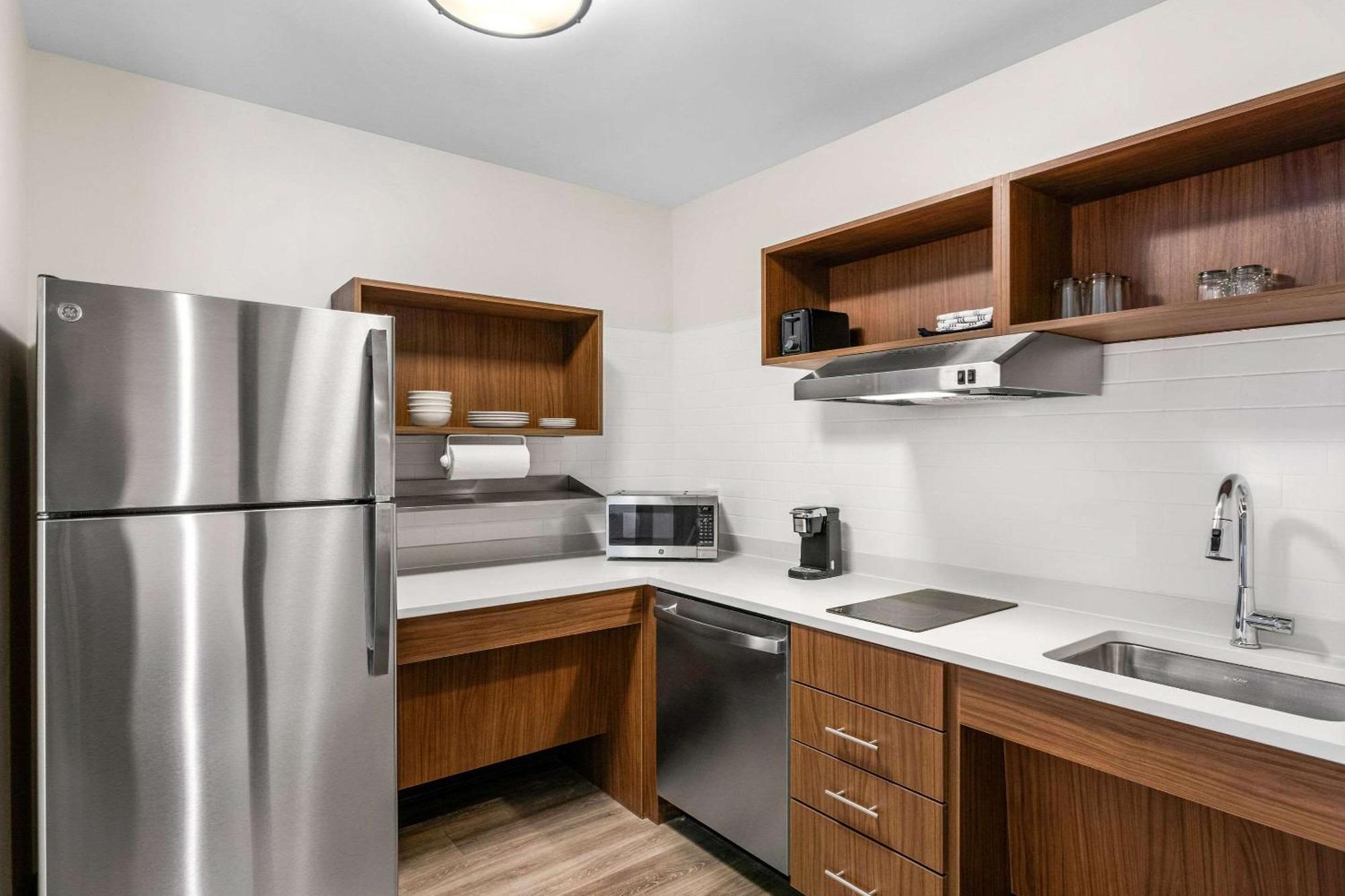Everhome Suites Lexington - Horse Park Esterno foto